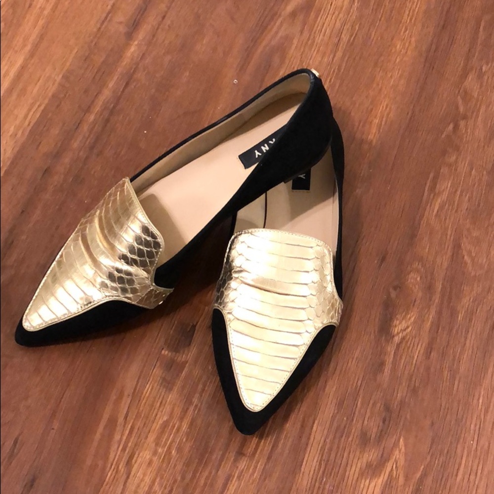DKNY Dara Leather/gold/black Pointed Flats Sz 8.5
